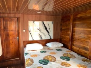 Komodo Cabin