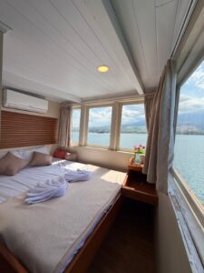 Deluxe Full Ocean View 1